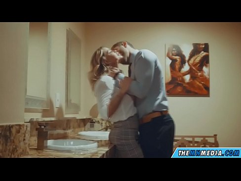 ❤️ Apabila awek berambut perang menggoda anda di tandas awam seks berkualiti pada ms.123sex.ru ❌❤